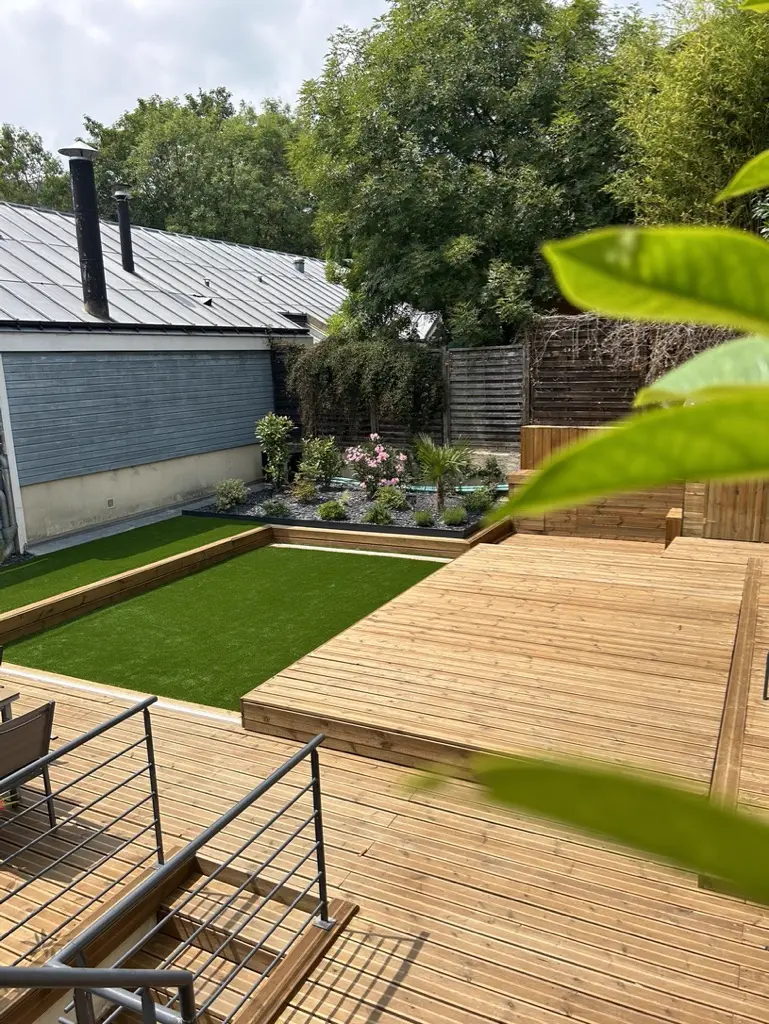 Bain de soleil à Suresnes — G Mon Jardinier