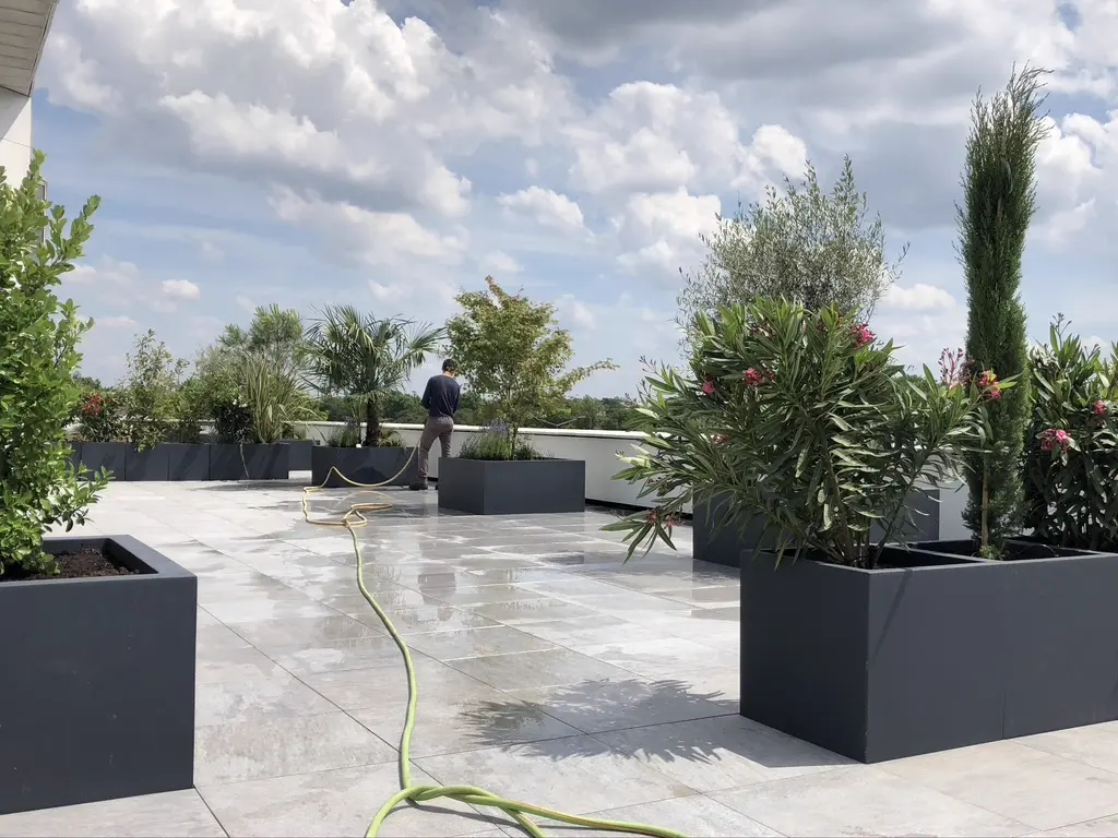 Vue sur Seine — vue d'ensemble depuis la terrasse