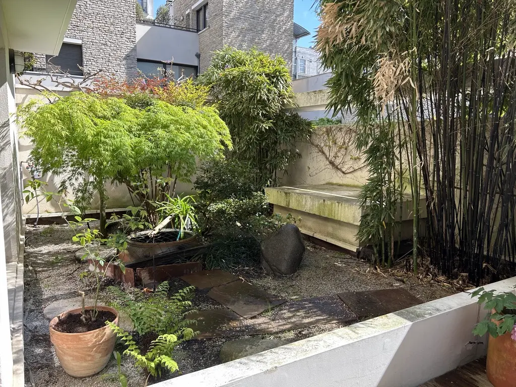Jardin Zen — vue d'ensemble cour méditative