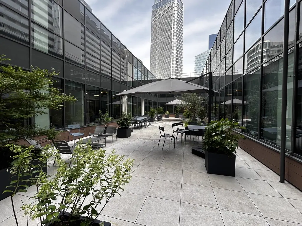 Un coin de verdure à La Défense — G Mon Jardinier